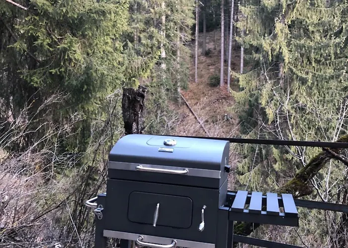 Gusto, 3km From Villa