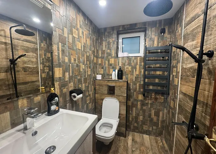 Villa Gusto, 3km From